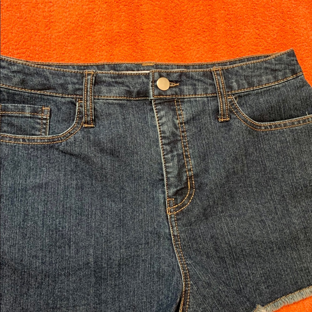 Tinseltown Short Jean